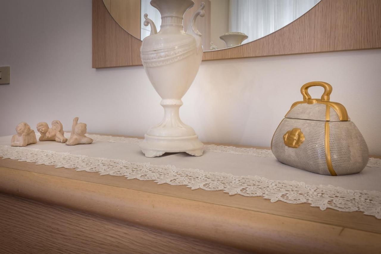 Classic Tuscany Apartments By Mmega ฟลอเรนซ์ ภายนอก รูปภาพ