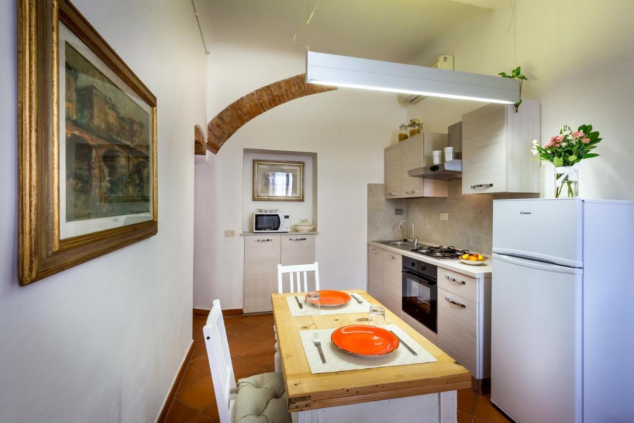 Classic Tuscany Apartments By Mmega ฟลอเรนซ์ ภายนอก รูปภาพ