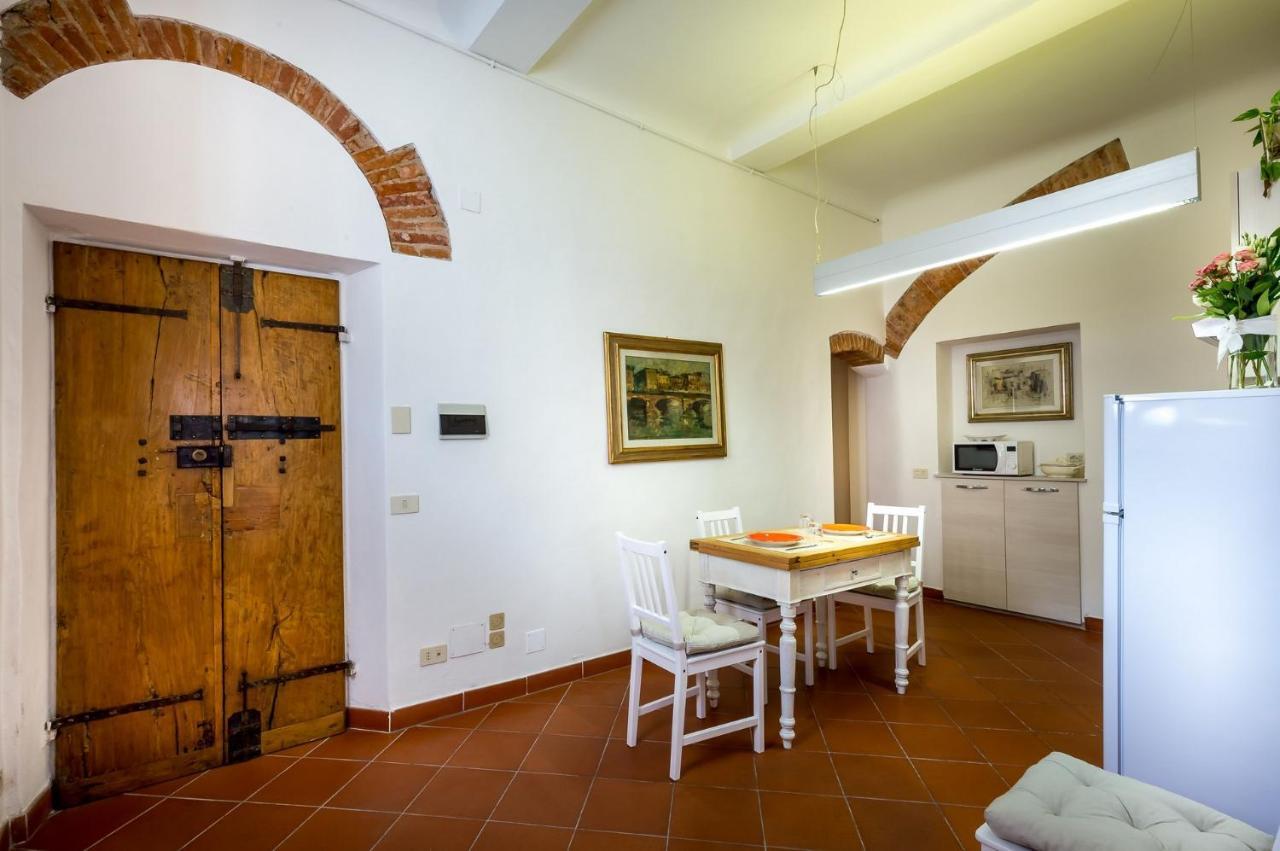 Classic Tuscany Apartments By Mmega ฟลอเรนซ์ ภายนอก รูปภาพ