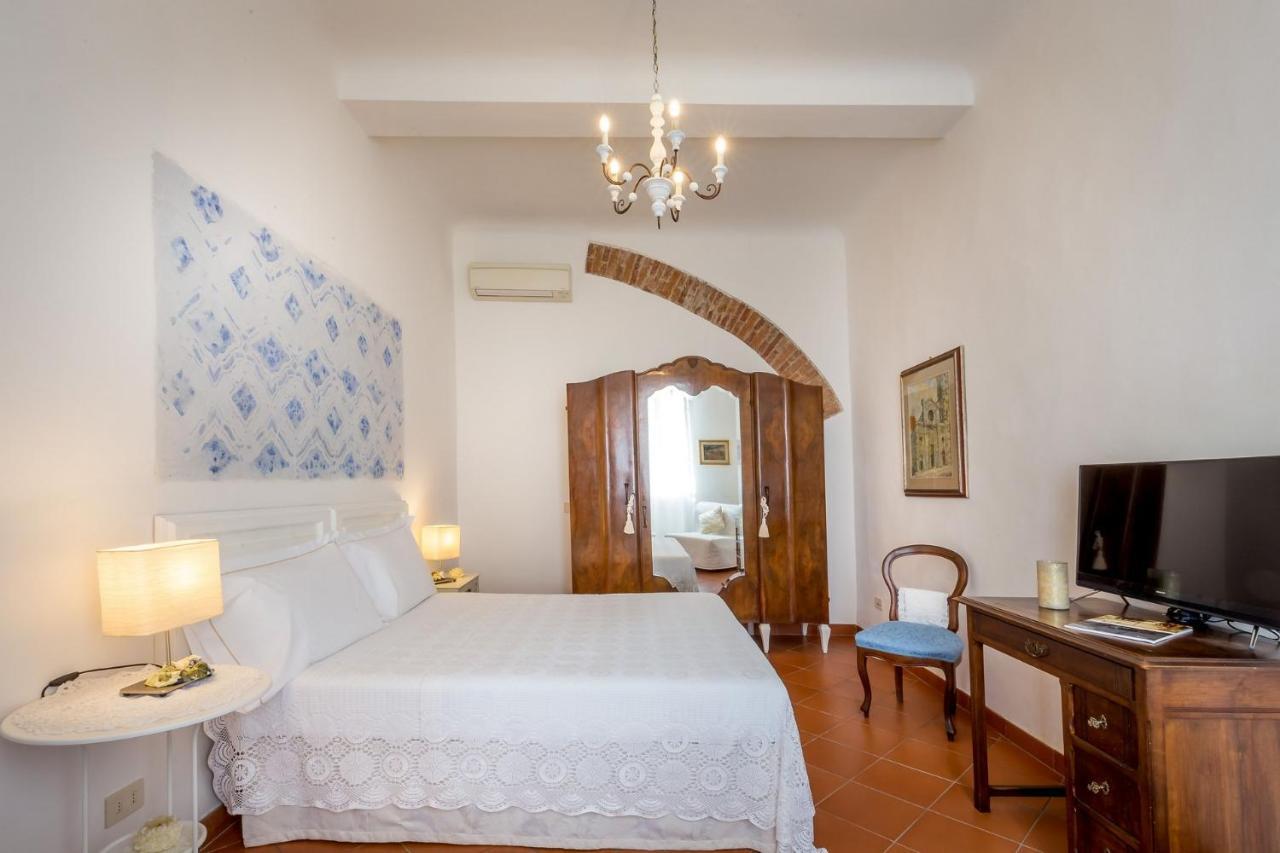 Classic Tuscany Apartments By Mmega ฟลอเรนซ์ ภายนอก รูปภาพ